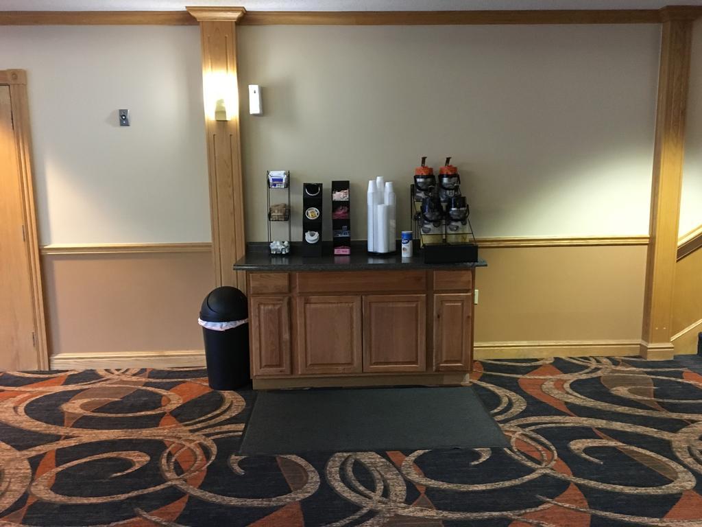 לנצ'סטר Cabot Inn & Suites מראה חיצוני תמונה