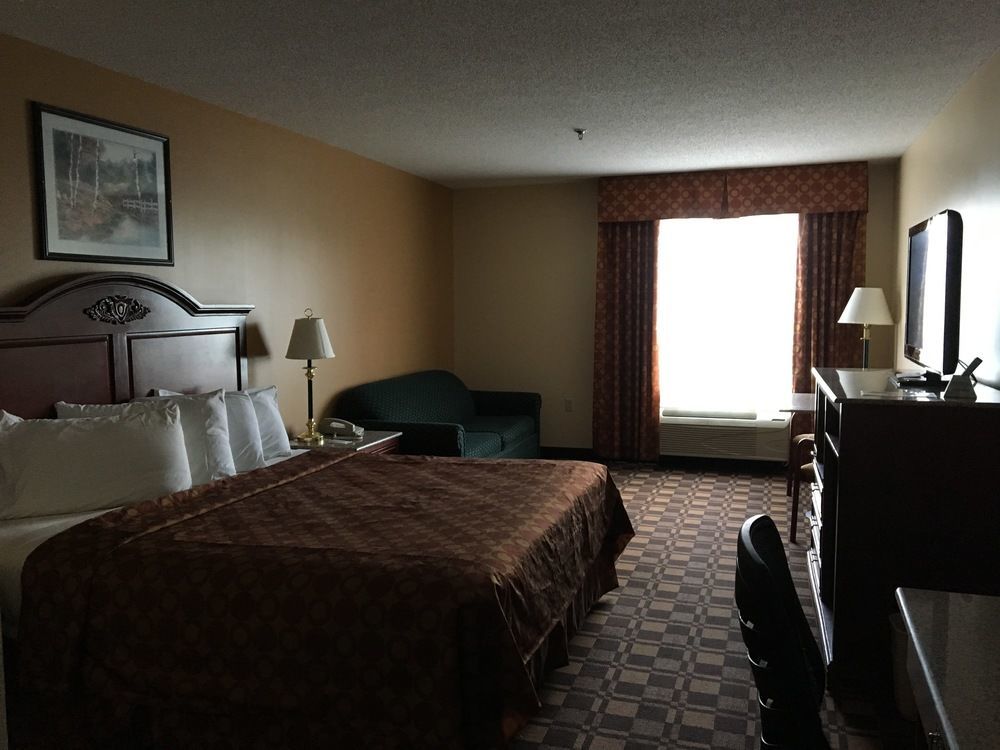 לנצ'סטר Cabot Inn & Suites מראה חיצוני תמונה