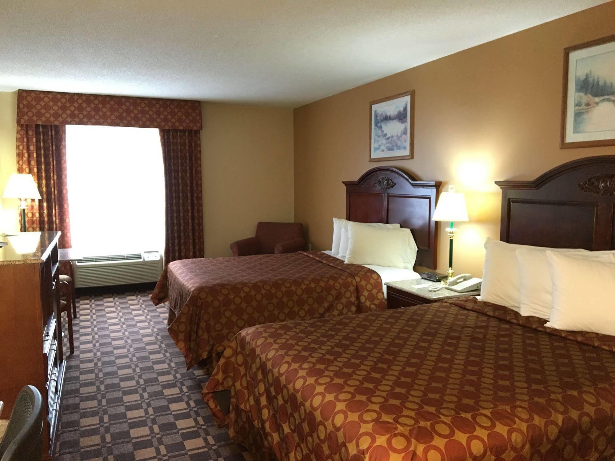 לנצ'סטר Cabot Inn & Suites מראה חיצוני תמונה